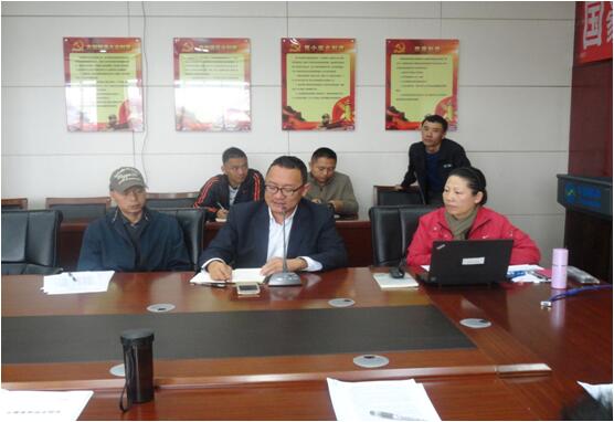 保山移动综合部副总杨涛在培训中宣贯省移动对车辆治理的有关要求事项。