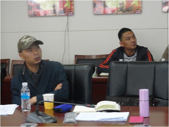 保山移动车辆主管何林刚（前排就坐）参与全程培训。