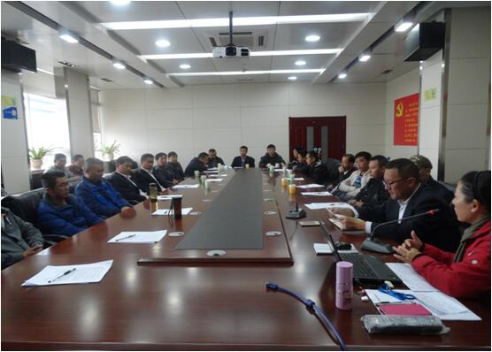 k8.com综合办主任宋洋对k8.com公司治理造度、安全知识进行宣贯培训。