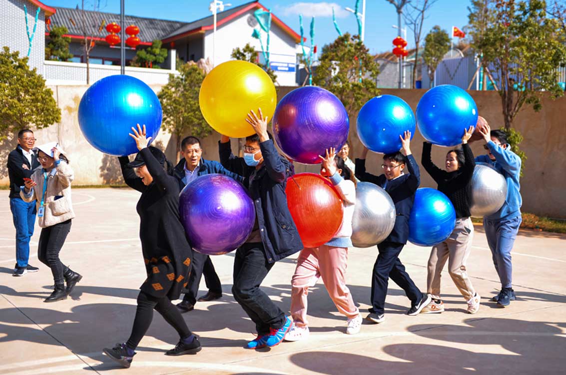 缜密合作创佳绩